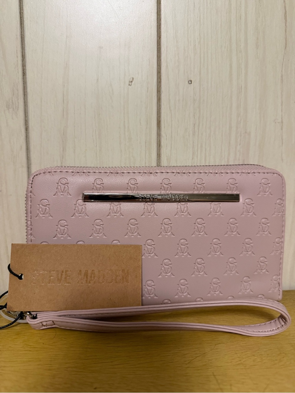 NWT Steve Madden Pink Bstacked Zip Around Wristlet/Wallet